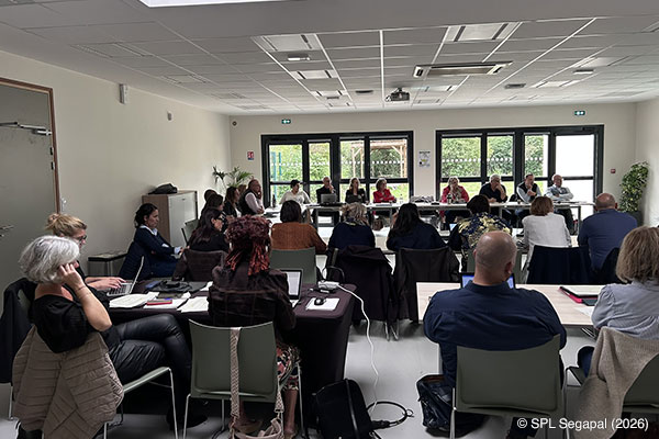 Salle Paris 2024 : La salle Paris 2024, capable d'accueillir jusqu'à 80 personnes, vous offre un cadre dynamique et adaptable pour vos événements.
